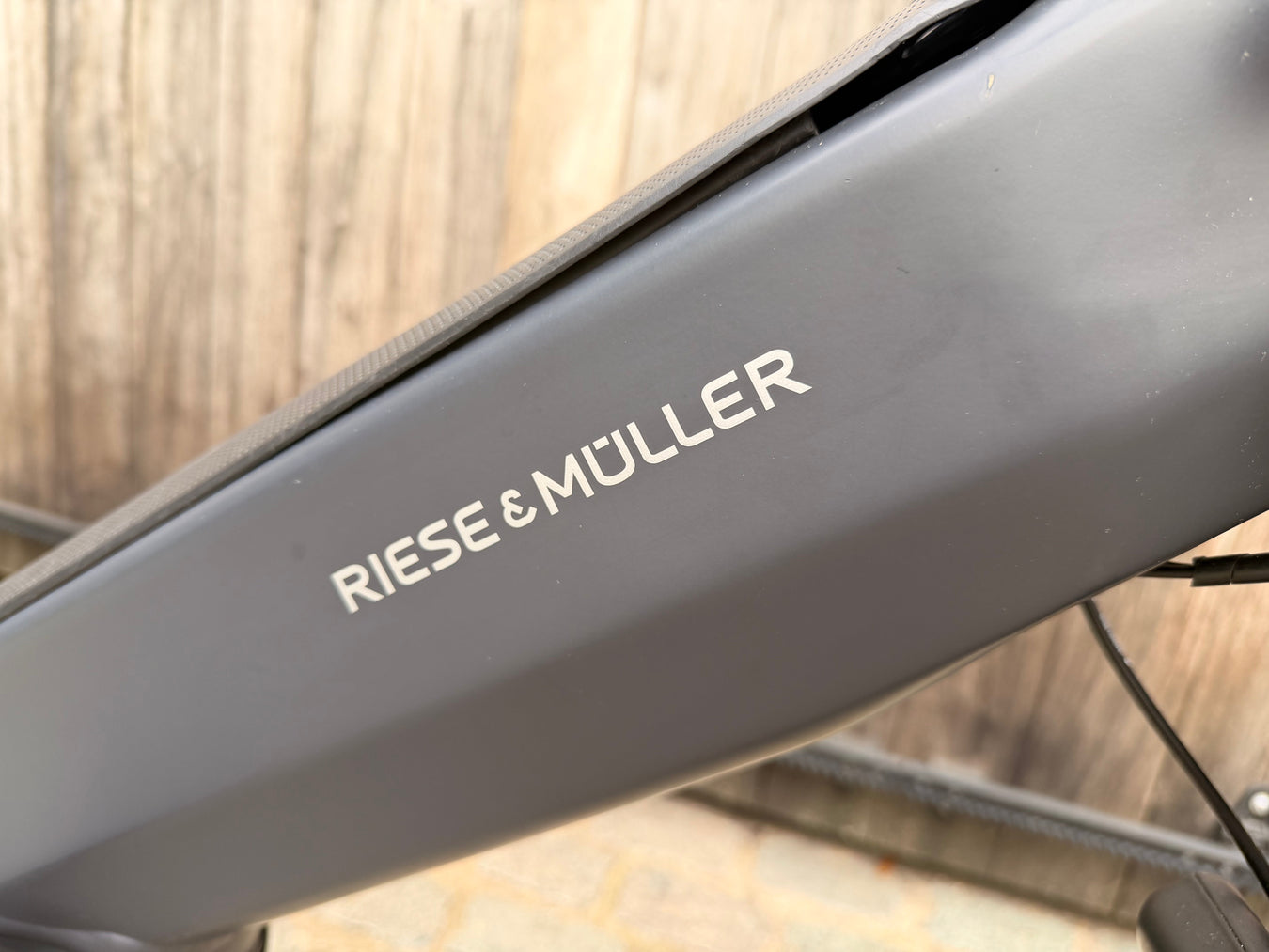 Riese & Muller (longtails)