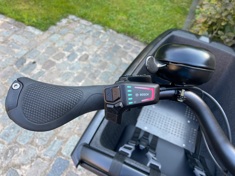 ::DEAL:: Urban Arrow Family Next Advanced met Regenhuif