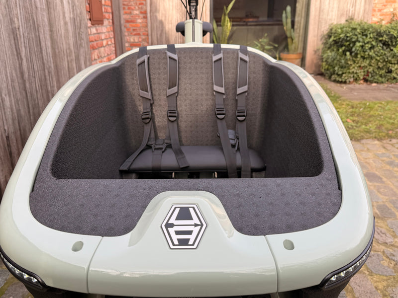 Urban Arrow Family Next Pro Green Bakfiets (cargoline motor)