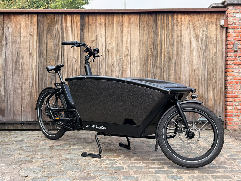 Urban Arrow Family Black